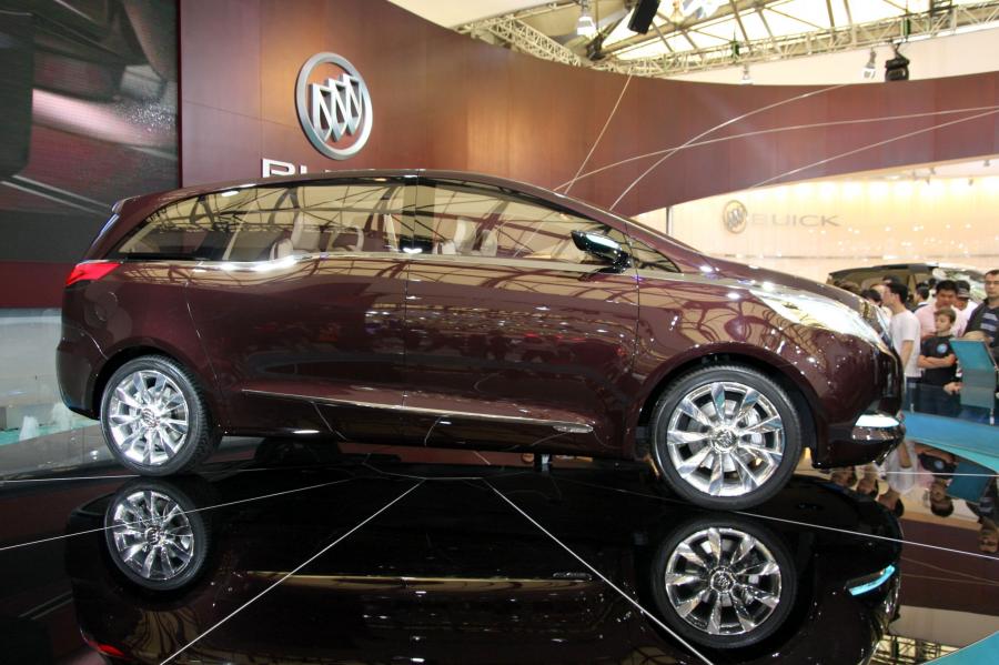  Buick Business Concept 2009 года  (фото 43 из 113)